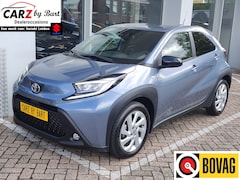 Toyota Aygo X - 1.0 VVT-i MT FIRST Stoelverwarming | Adaptive Cruise | Camera