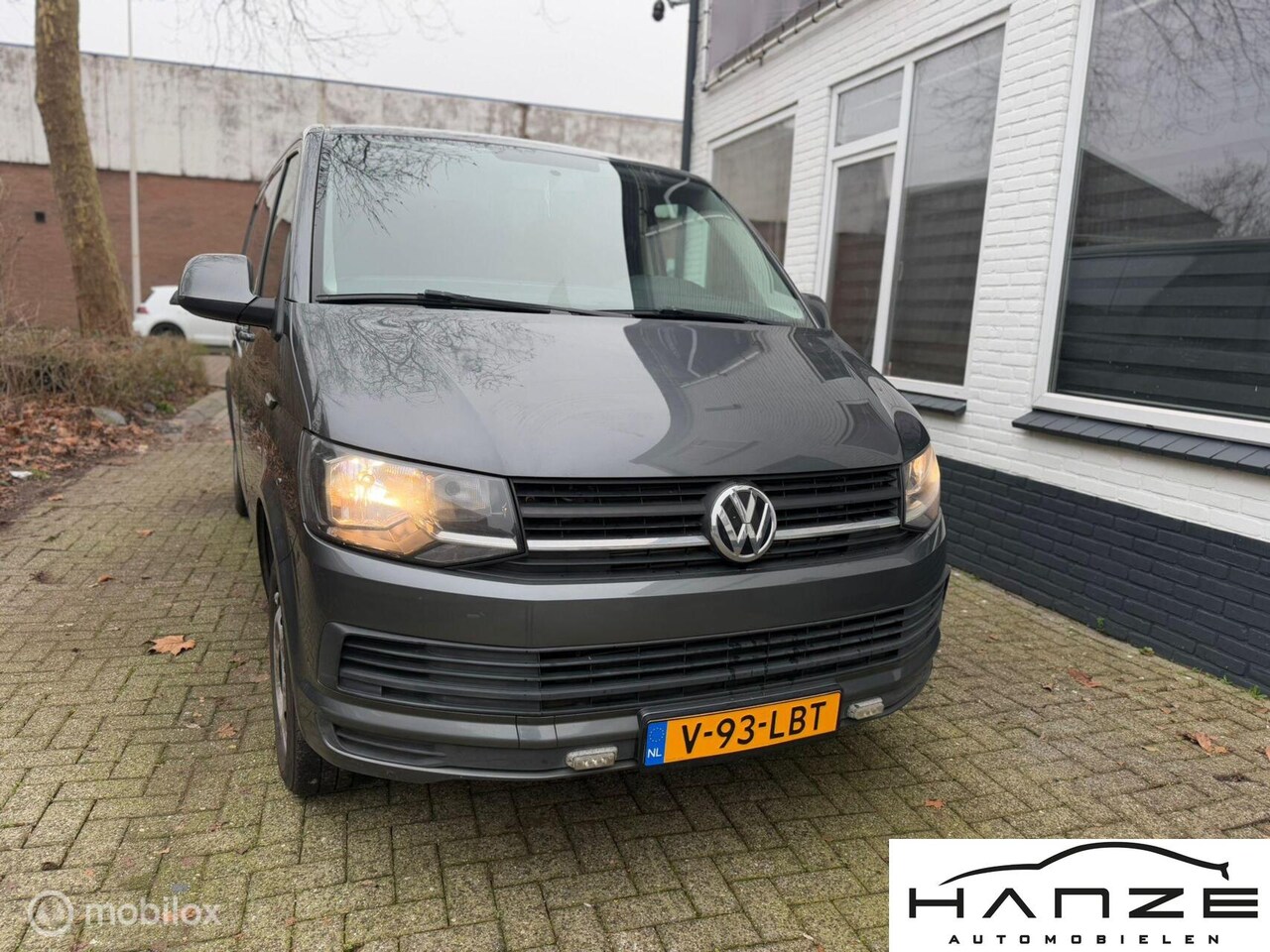 Volkswagen Transporter - 2.0 TDI L2H3 Trendline DSG T6 - AutoWereld.nl