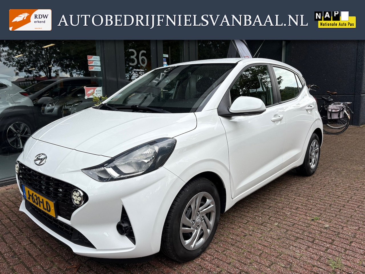 Hyundai i10 - 1.0 Comfort Smart Navi/Airco/Camera/Cruise/Apple - AutoWereld.nl