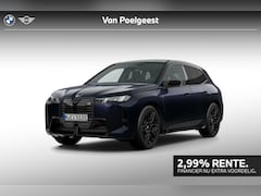 BMW iX - xDrive M70 | Comfort Pack | Innovation Pack | Glazen panoramadak Sky Lounge