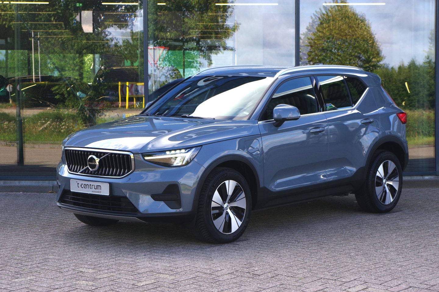 Volvo XC40 - 1.5 T4 Plug-in hybrid Essential Bright 211 PK PHEV, Camera, LED, Carplay, Climate Control - AutoWereld.nl