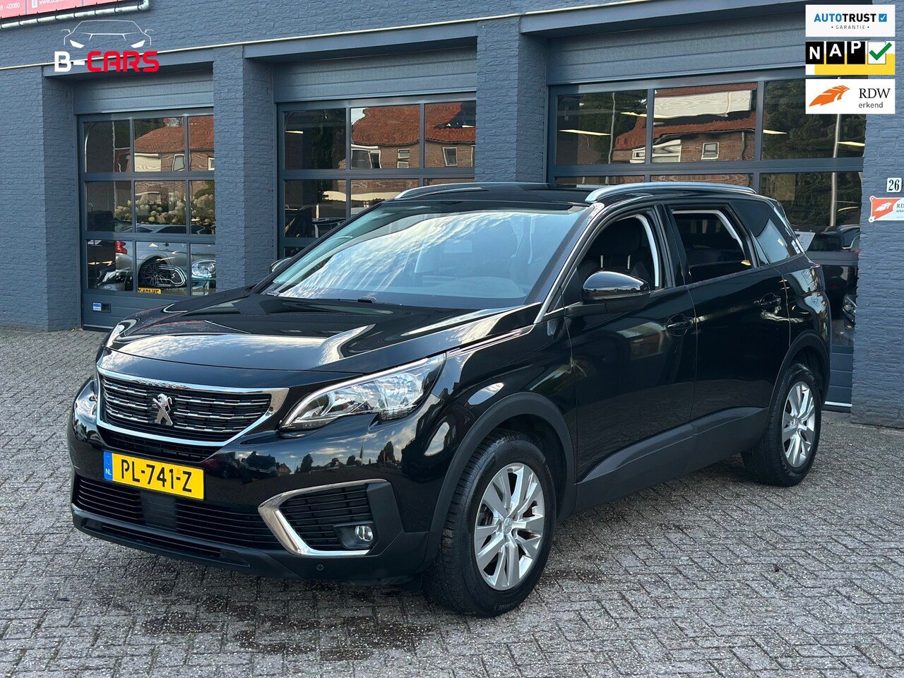 Peugeot 5008 - 1.2 PureTech Blue 7Pers|Camera|Navi|Cruisec|Nap!! - AutoWereld.nl
