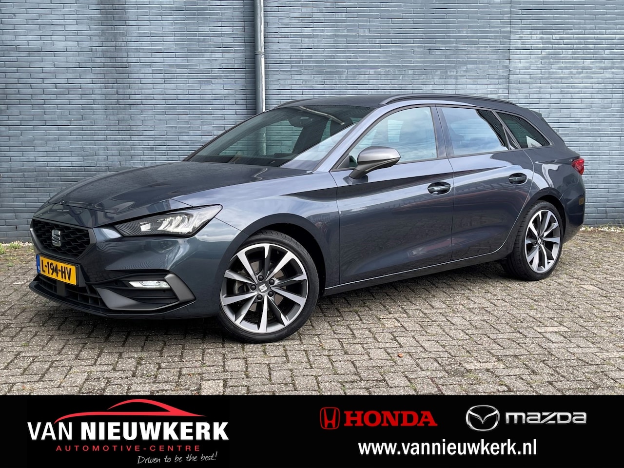 SEAT Leon Sportstourer - 1.5 eTSI 150pk DSG Automaat FR Launch Edition | Digitaal Dashboard | Stoel/Stuur Verwarmin - AutoWereld.nl
