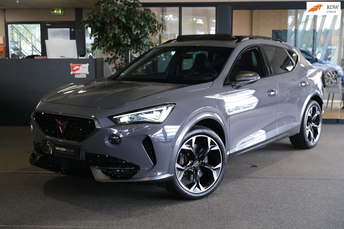 CUPRA Formentor - 1.4 e-Hybrid VZ 245PK Pano Trekhaak Cam Navi - AutoWereld.nl