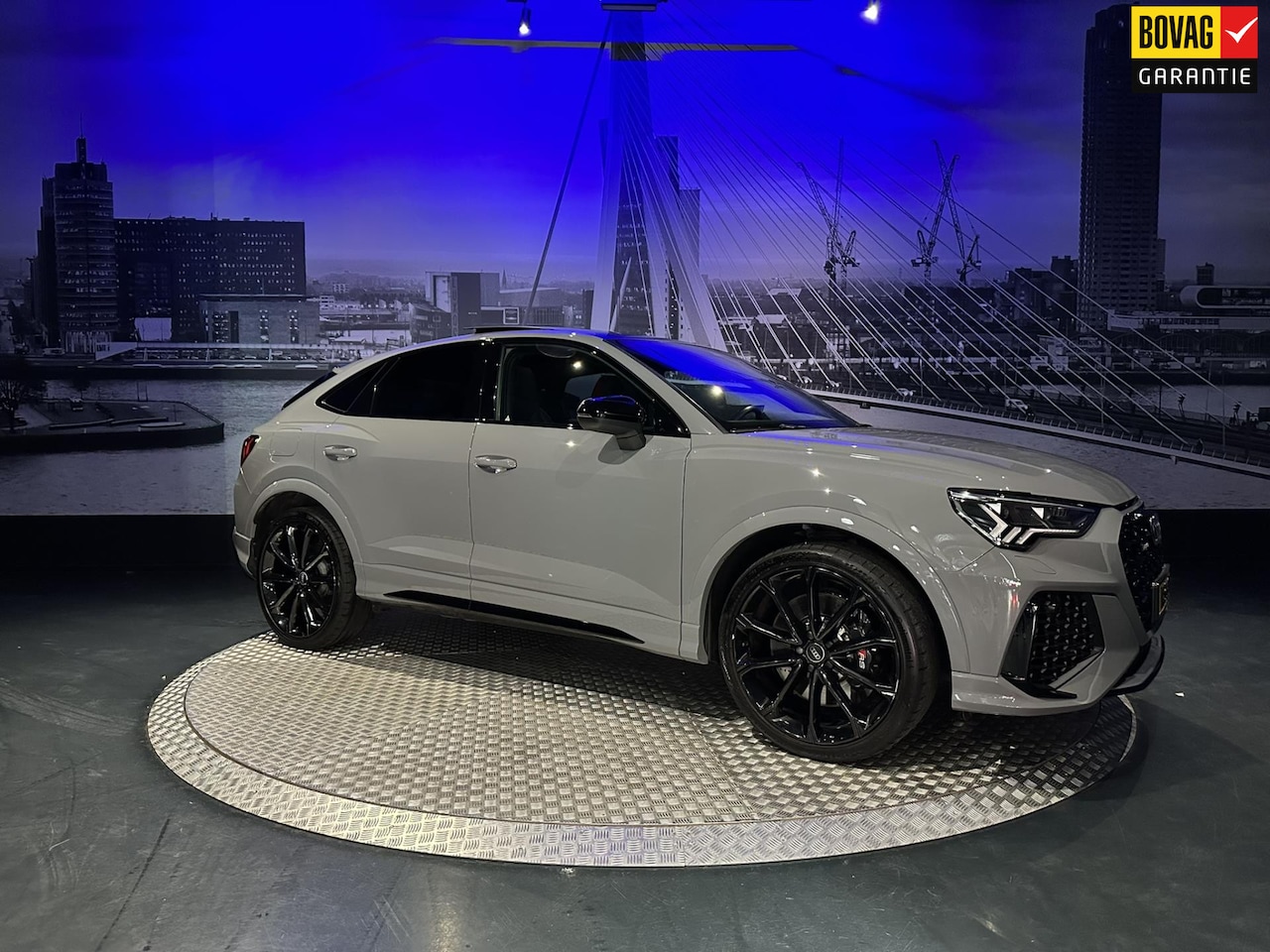 Audi Q3 Sportback - TFSI RS Nardo Grey *Pano*ACC* - AutoWereld.nl