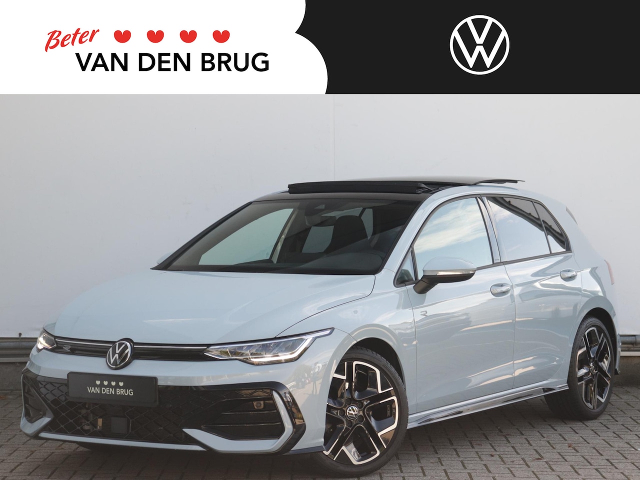 Volkswagen Golf - 1.5 eTSI R-Line Edition | Panoramadak | Camera | Stoel- en Stuurverwarming | Carplay & And - AutoWereld.nl