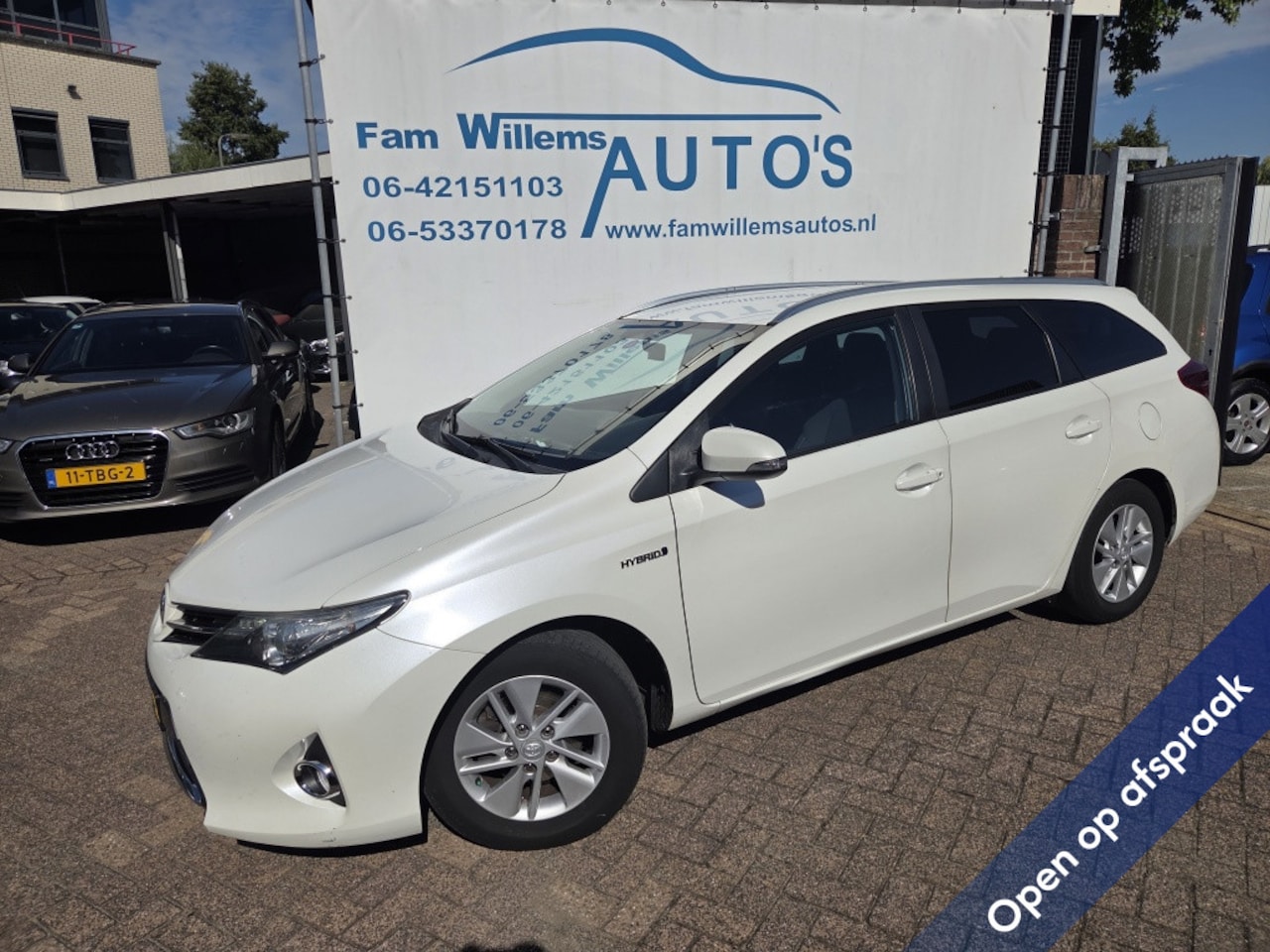 Toyota Auris Touring Sports - 1.8 Hybr. Aspiration - AutoWereld.nl