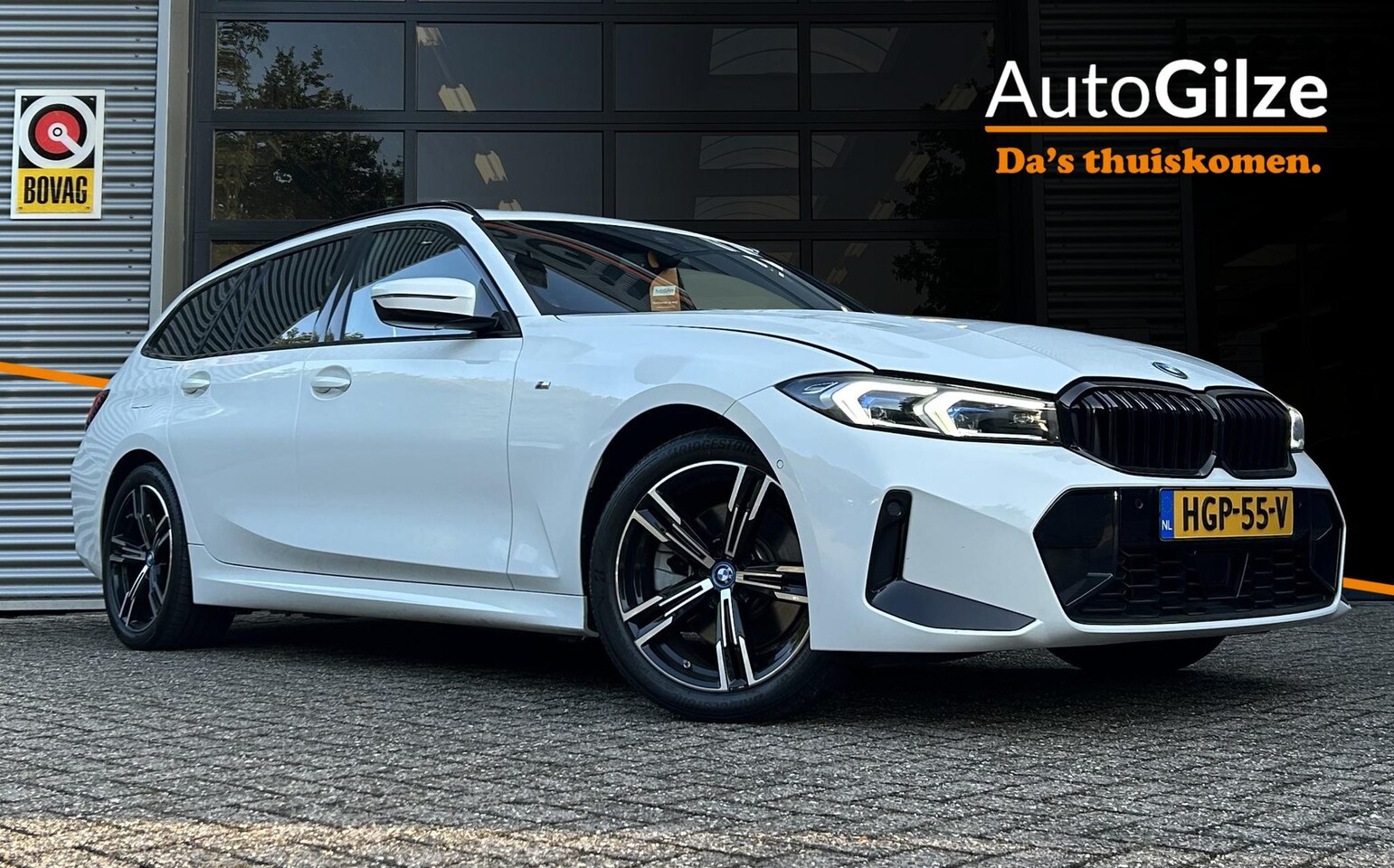 BMW 3-serie Touring - 330e M-Sport Shadow Line l Adaptive LED l Electrische Klep l Adaptive Cruise - AutoWereld.nl