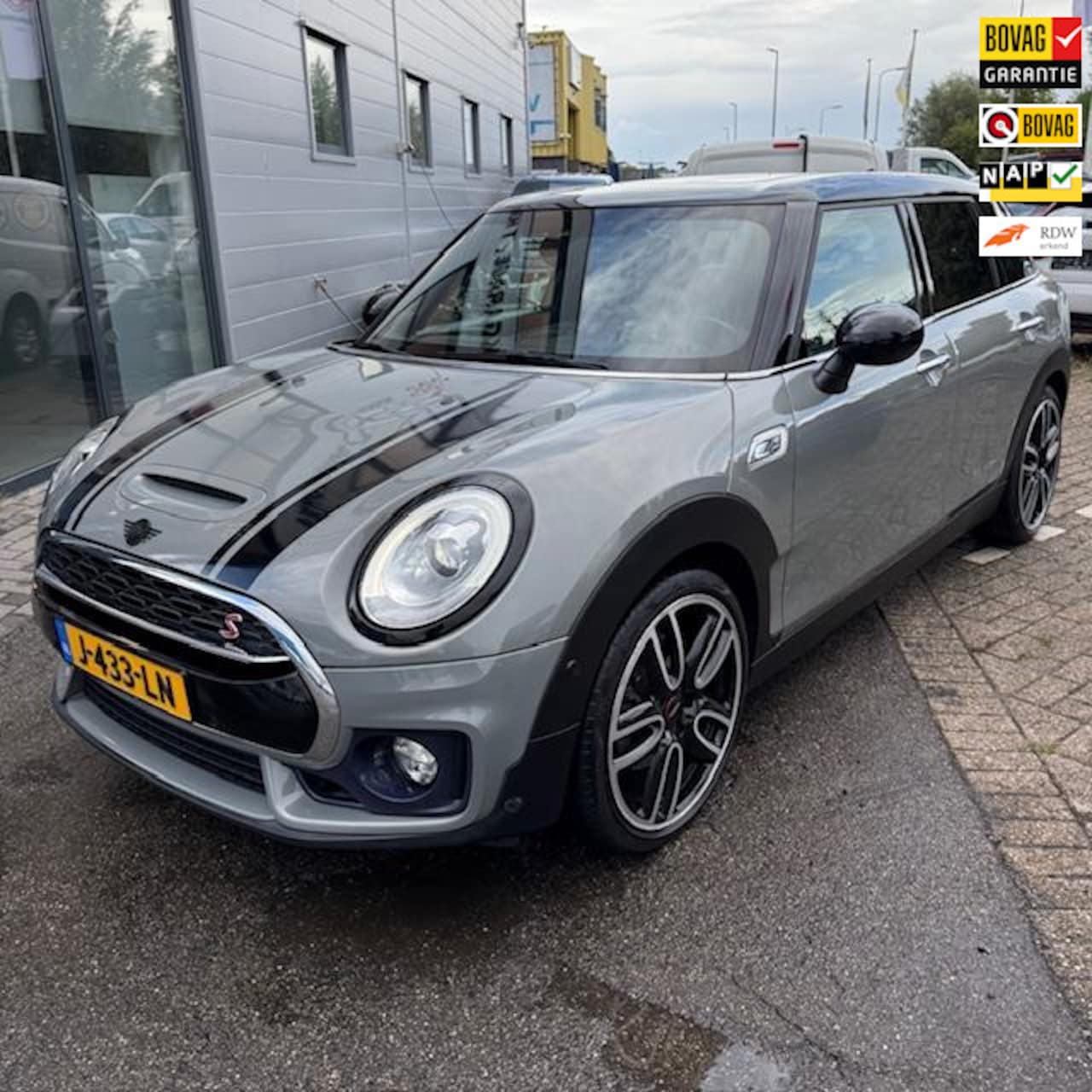 MINI Clubman - Mini 2.0 Cooper S ALL4 Chili Serious Business S-Works uitvoering - AutoWereld.nl