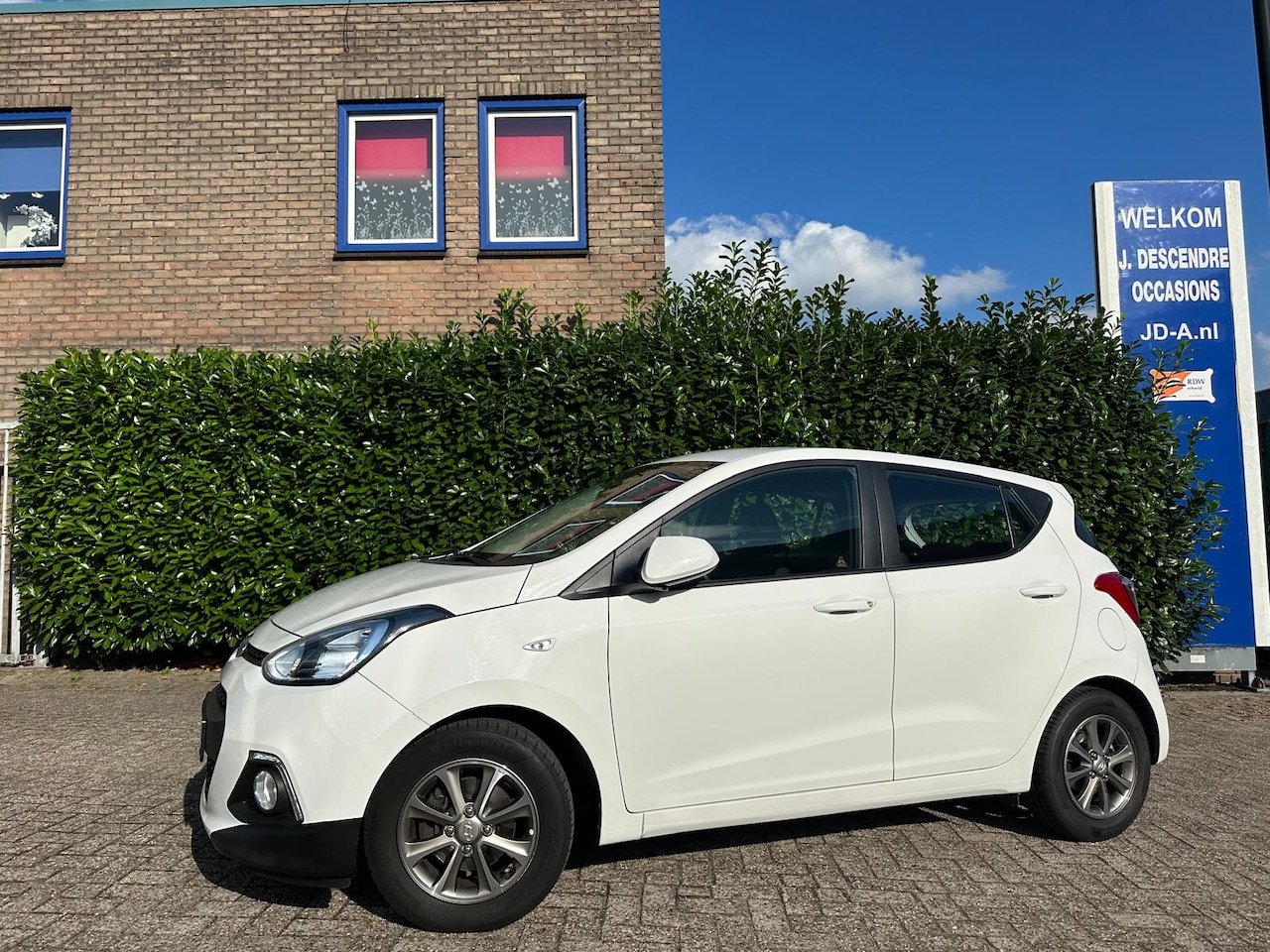 Hyundai i10 - 1.0i i-Motion Comfort Airco, Stoelverw, Cruise C, Lmv!!!! - AutoWereld.nl
