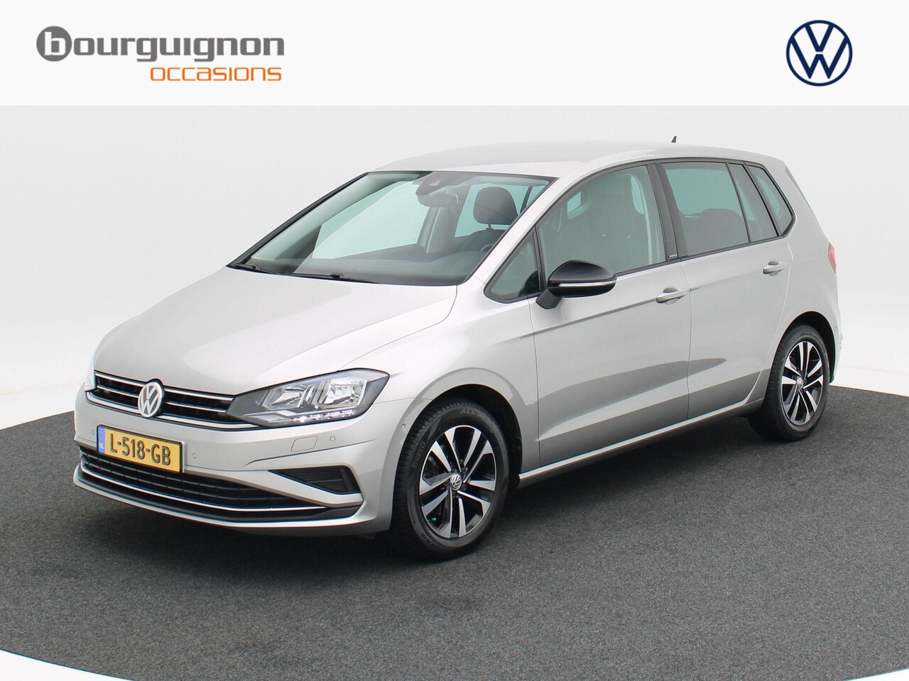 Volkswagen Golf Sportsvan - 1.0 TSi 115 Pk | Adaptive Cruise | Sensoren | Trekhaak | Climate Control | Stoel Verwarmin - AutoWereld.nl