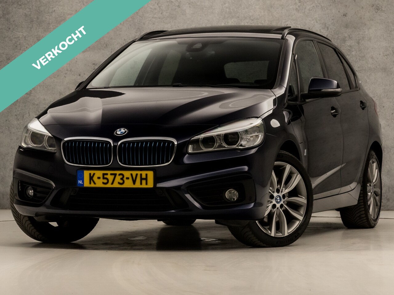 BMW 2-serie Active Tourer - 225xe iPerformance High Executive 225Pk Automaat (PANORAMADAK, GROOT NAVI, HEAD-UP DISPLAY - AutoWereld.nl