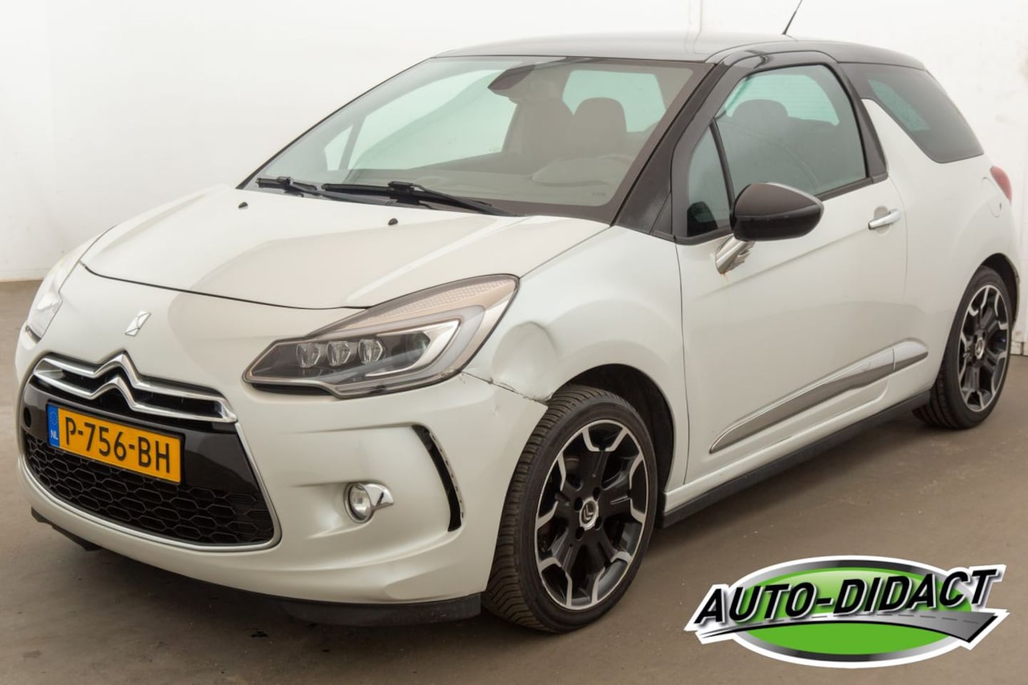 Citroën DS - 1.2 PureTech Clima Navi Camera - AutoWereld.nl