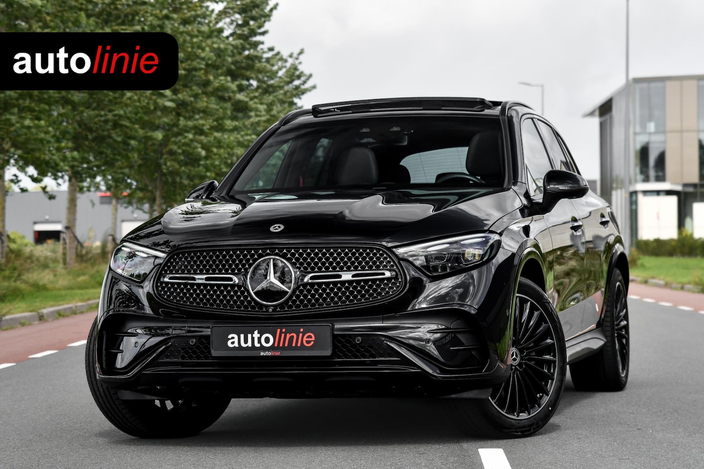Mercedes-Benz GLC-klasse - 300e 4MATIC AMG. Luchtv, NappaLeder, 4W sturing, Pano, Digital, Memory, Distro+, 360, HUD, - AutoWereld.nl