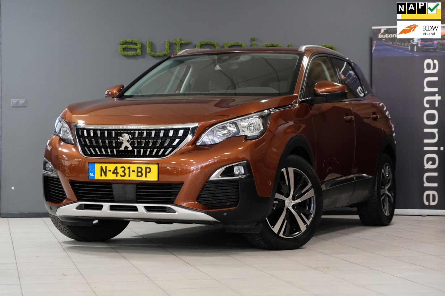Peugeot 3008 - 1.2 PureTech Allure *NIEUWE DISTRIBUTIE + GROTE BEURT bij AFL*Trekhaak/Navi - AutoWereld.nl