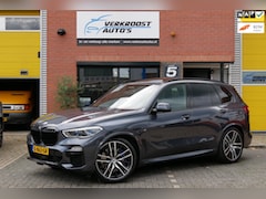 BMW X5 - XDrive40i High Executive. pano. soft close. comfort. full option