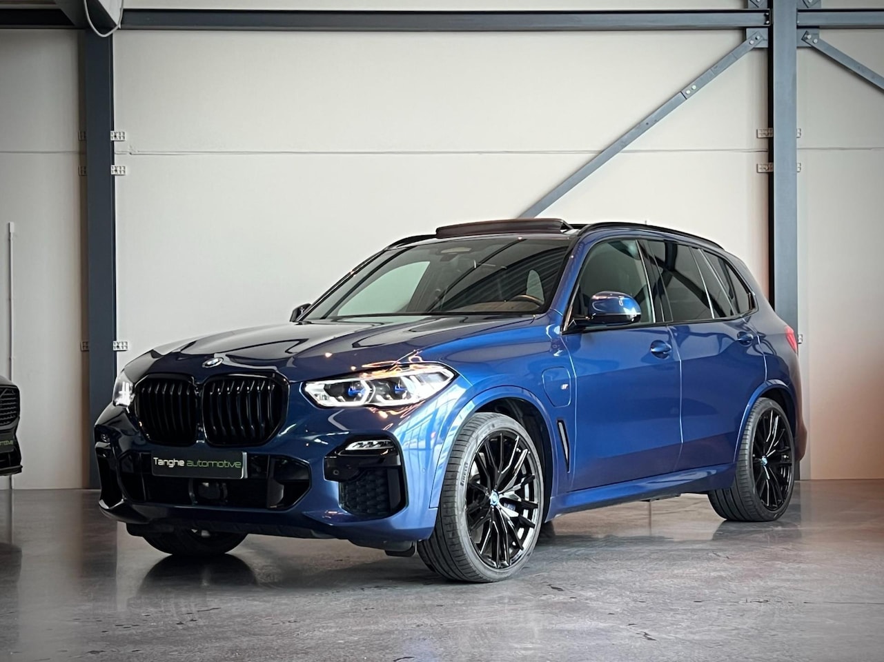 BMW X5 - XDrive45e M-Sport, Pano, Stoelventilatie, Trekhaak, Comfortstoelen, 4-wielbesturing, BTW - AutoWereld.nl