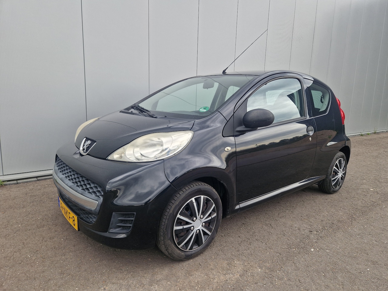 Peugeot 107 - 1.0-12V Urban Move 1.0-12V Urban Move - AutoWereld.nl