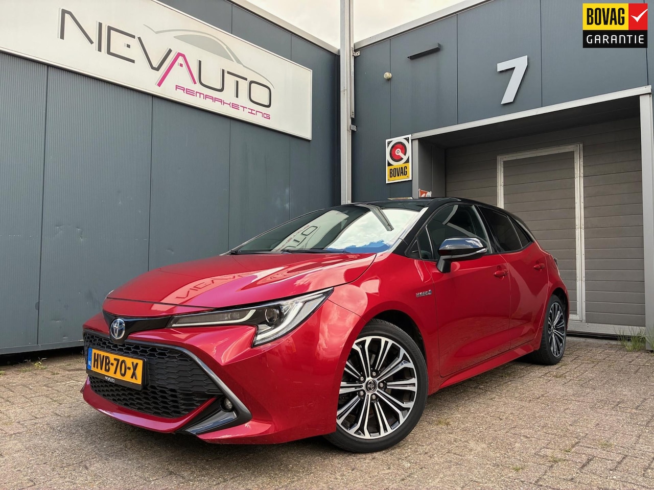 Toyota Corolla - 2.0 Hybrid Bi-Tone 5-deurs automaat 184PK - AutoWereld.nl