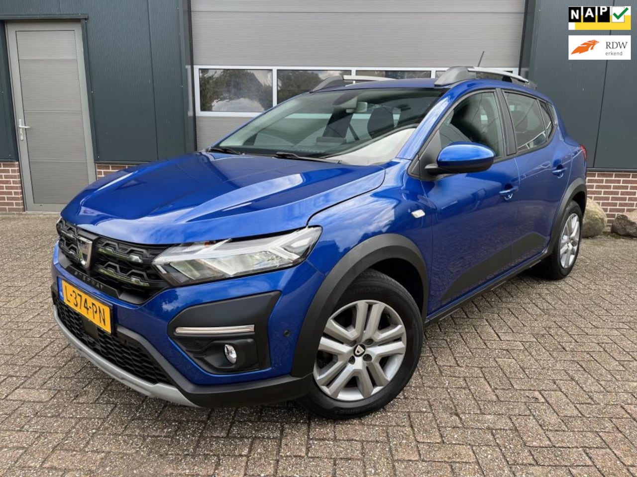 Dacia Sandero Stepway - 1.0 TCe 90 Comfort-Carplay-Trekhaak-PDC-LED-NAP! - AutoWereld.nl