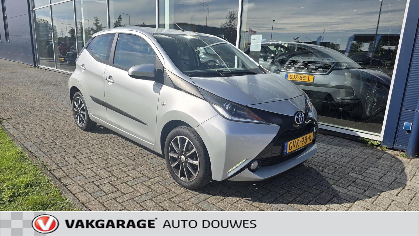 Toyota Aygo - 1.0 VVT-i x-clusiv |Automaat |Camera |5drs |Airco - AutoWereld.nl