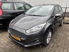 Ford Fiesta - 1.0 EcoB. Titanium Automaat 5-Drs MOTORSCHADE