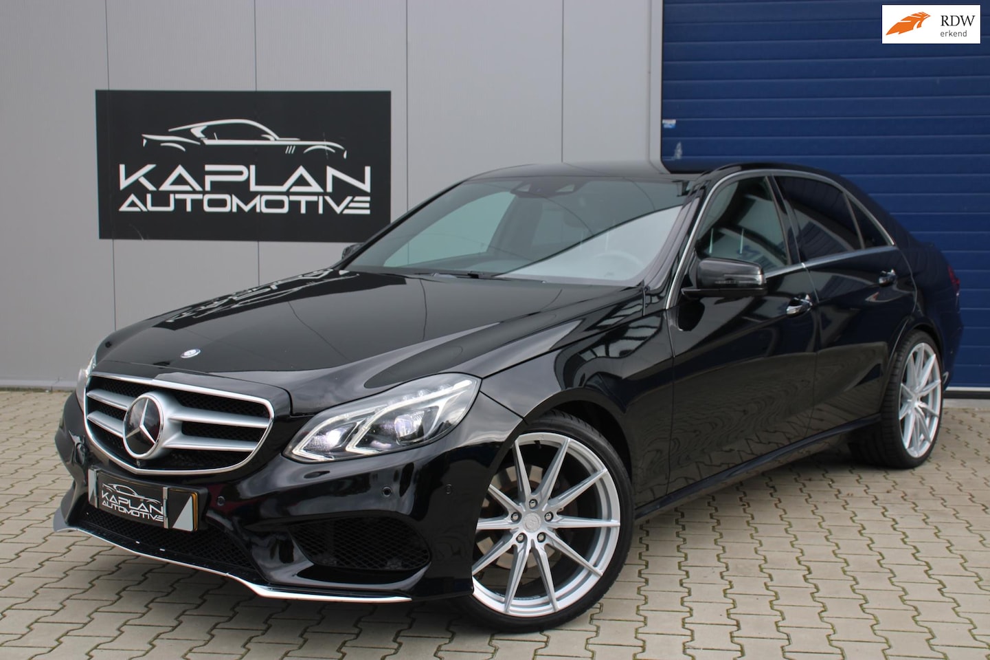 Mercedes-Benz E-klasse - 350d AMG-Line DTR+ Luchtve. Distronic 360Cam Navi Leder 20" Yido Perf. - AutoWereld.nl