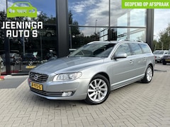 Volvo V70 - 2.0 T4 Polar|Camera|Stoelverwarming|Afn.Trekhaak|Schuifdak|Memory