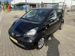 Toyota Aygo - 1.0-12V +