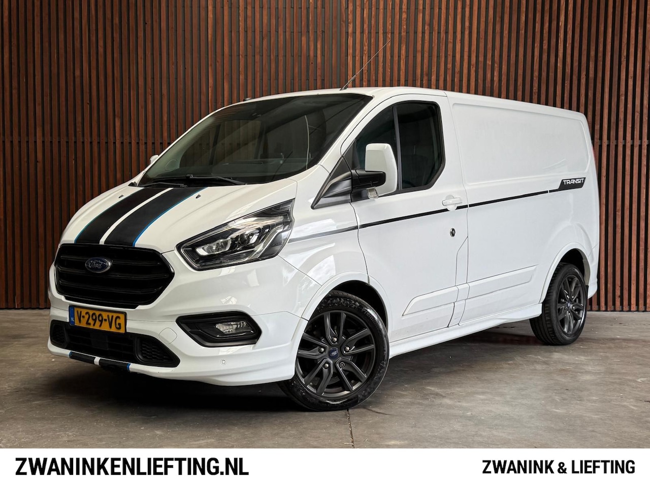 Ford Transit Custom - 290 2.0 TDCI L1H1 Sport AUTOMAAT-NAVI-CAMERA-PDC-LM Velgen-Stoelverwarming - AutoWereld.nl