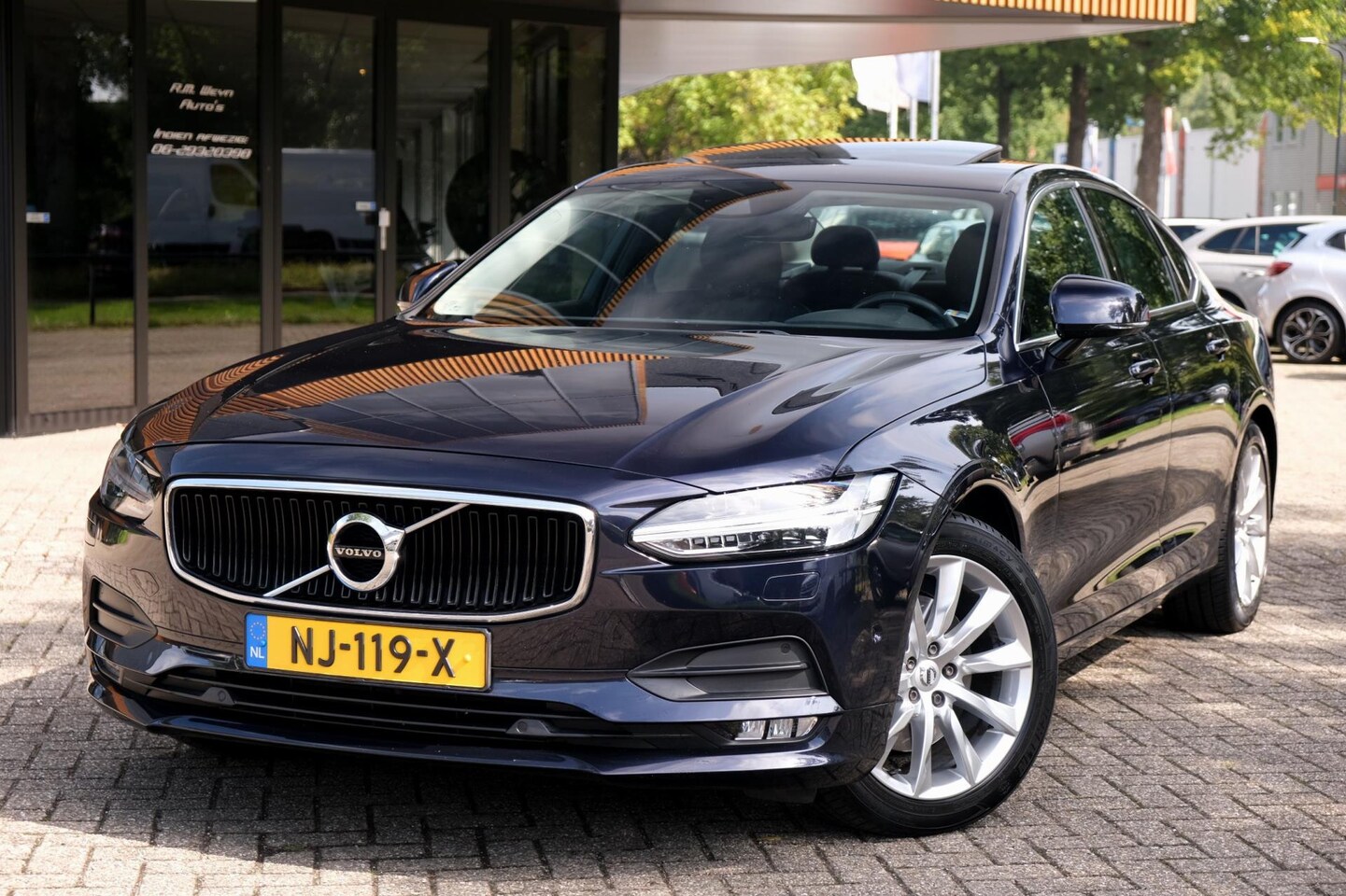 Volvo S90 - 2.0 D4 Momentum/ACC/Pilot/Schuifdak/Winterpakket/Standkachel/BLIS - AutoWereld.nl