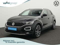 Volkswagen T-Roc - 1.5 TSI 150 pk Sport | Trekhaak | Achteruitrijcamera | Navigatie | Stoelverwarming