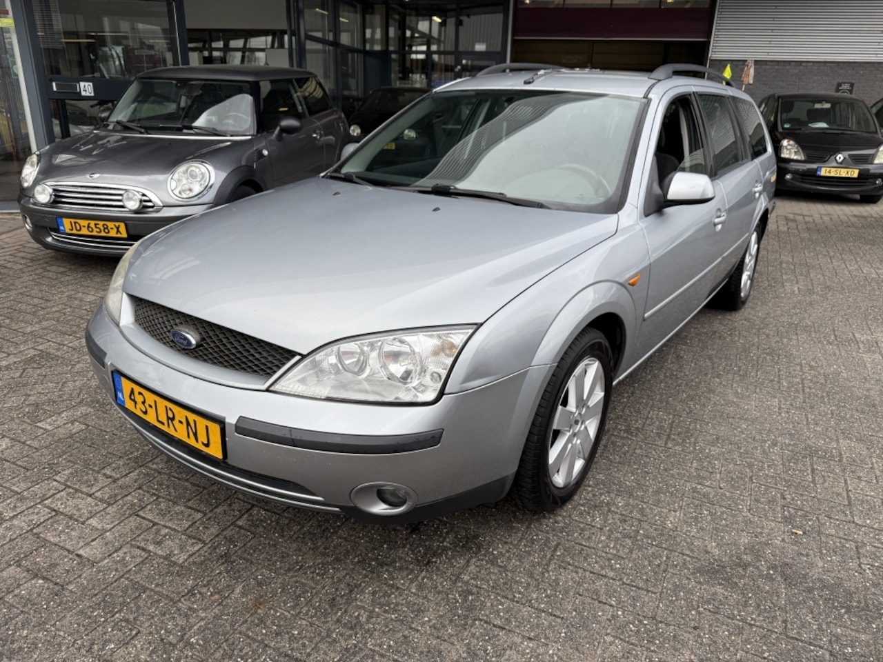 Ford Mondeo Wagon - 2.0-16V Collection 2.0-16V Collection - AutoWereld.nl