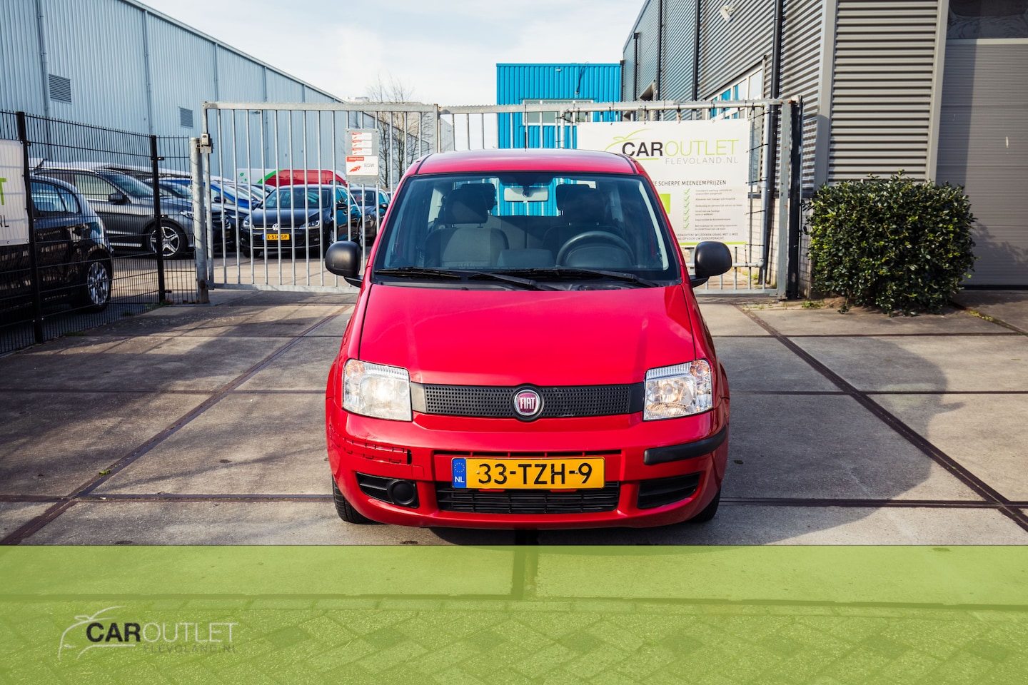 Fiat Panda - 1.2 Classic Hele nette Panda met Airco en lage kilometerstand! Goed onderhouden. NAP en NI - AutoWereld.nl