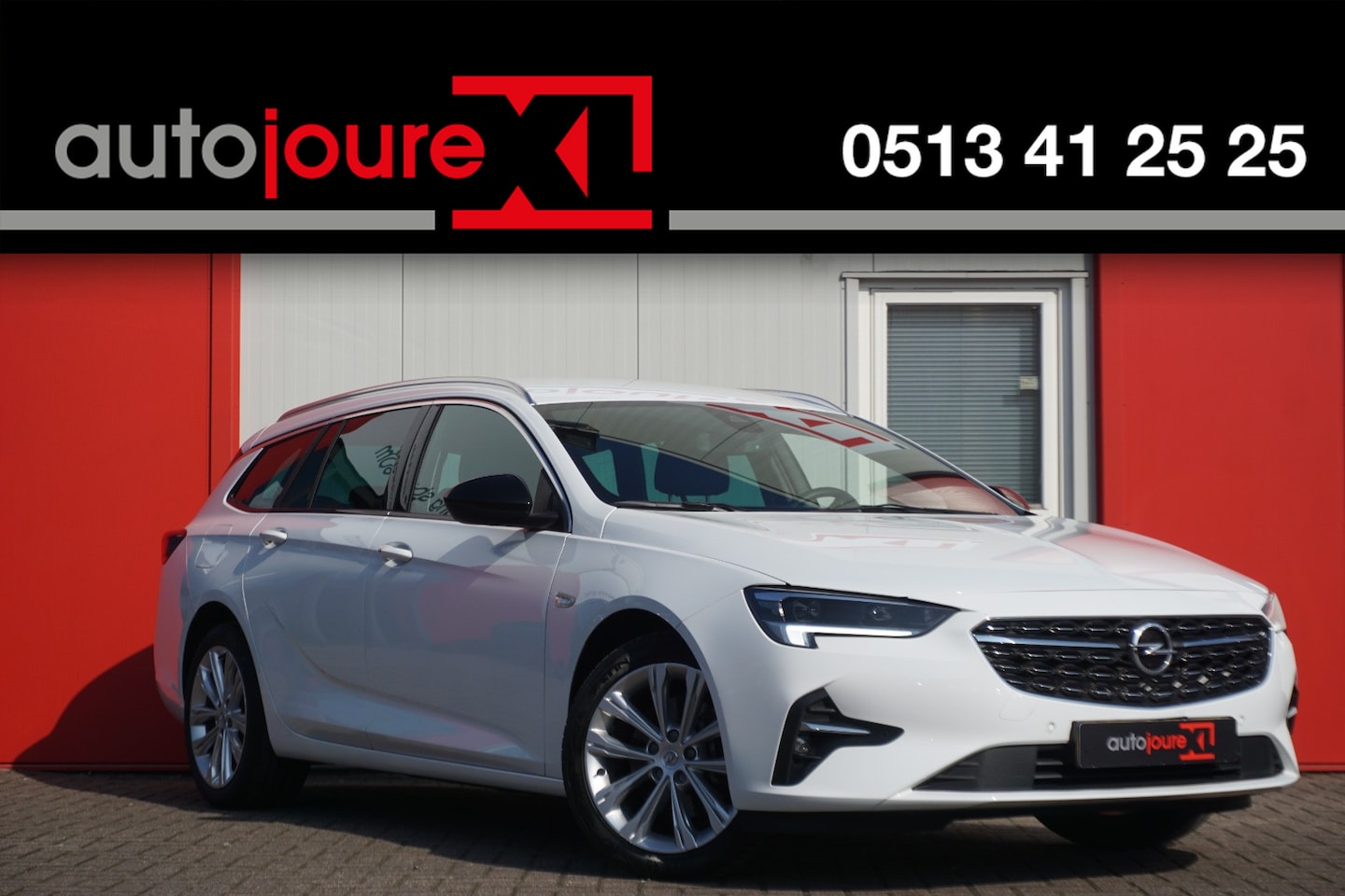 Opel Insignia Sports Tourer - 2.0 CDTI Business Elegance | Handel/Export | Camera | Navigatie | Trekhaak | Origineel NL - AutoWereld.nl