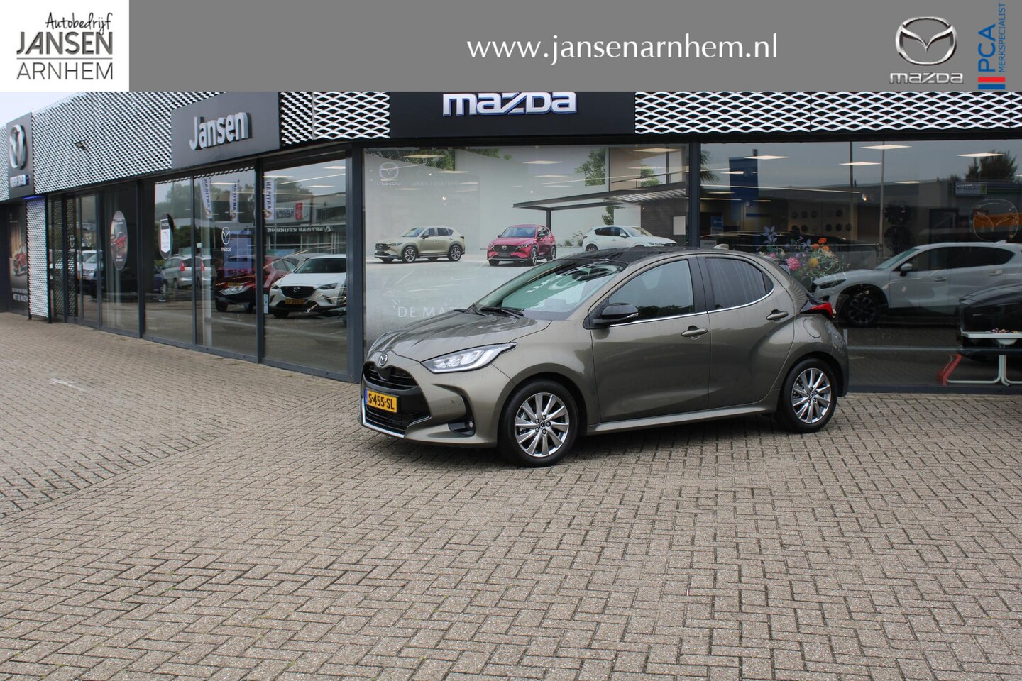 Mazda 2 Hybrid - 1.5 Select 1.5 Select , Automaat, Panoramadak, Half Leder, HUD, PDC, Camera, Apple Carplay, Clima, St - AutoWereld.nl