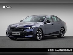 BMW i5 - M60 xDrive 84 kWh | M-Sport Pro | Panoramadak | Stoelverwarming voor en achter | Trekhaak