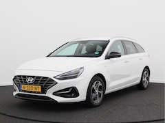 Hyundai i30 Wagon - 1.5 T-GDi MHEV Premium/ lage km/ zeer mooi