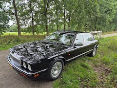 Jaguar XJ - 4.0 Sport Daimler L