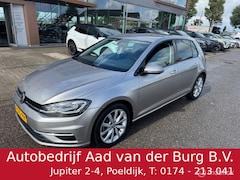 Volkswagen Golf - 1.4 TSI DSG Automaat Highline Nvaigatie , Parkeer Sencoren voor en achter , Priveglas , Ve