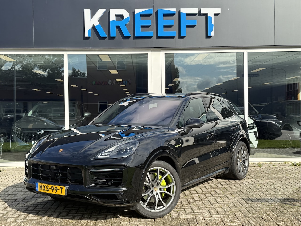 Porsche Cayenne - 3.0 E-Hybrid Platinum Edition Pano | Lucht | Trekhaak - AutoWereld.nl