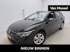 Volkswagen Golf Variant - 1.0 TSI Life 110 PK | Airco | Navigatie | Adaptieve Cruise Control | Lane Assist | Parkeer