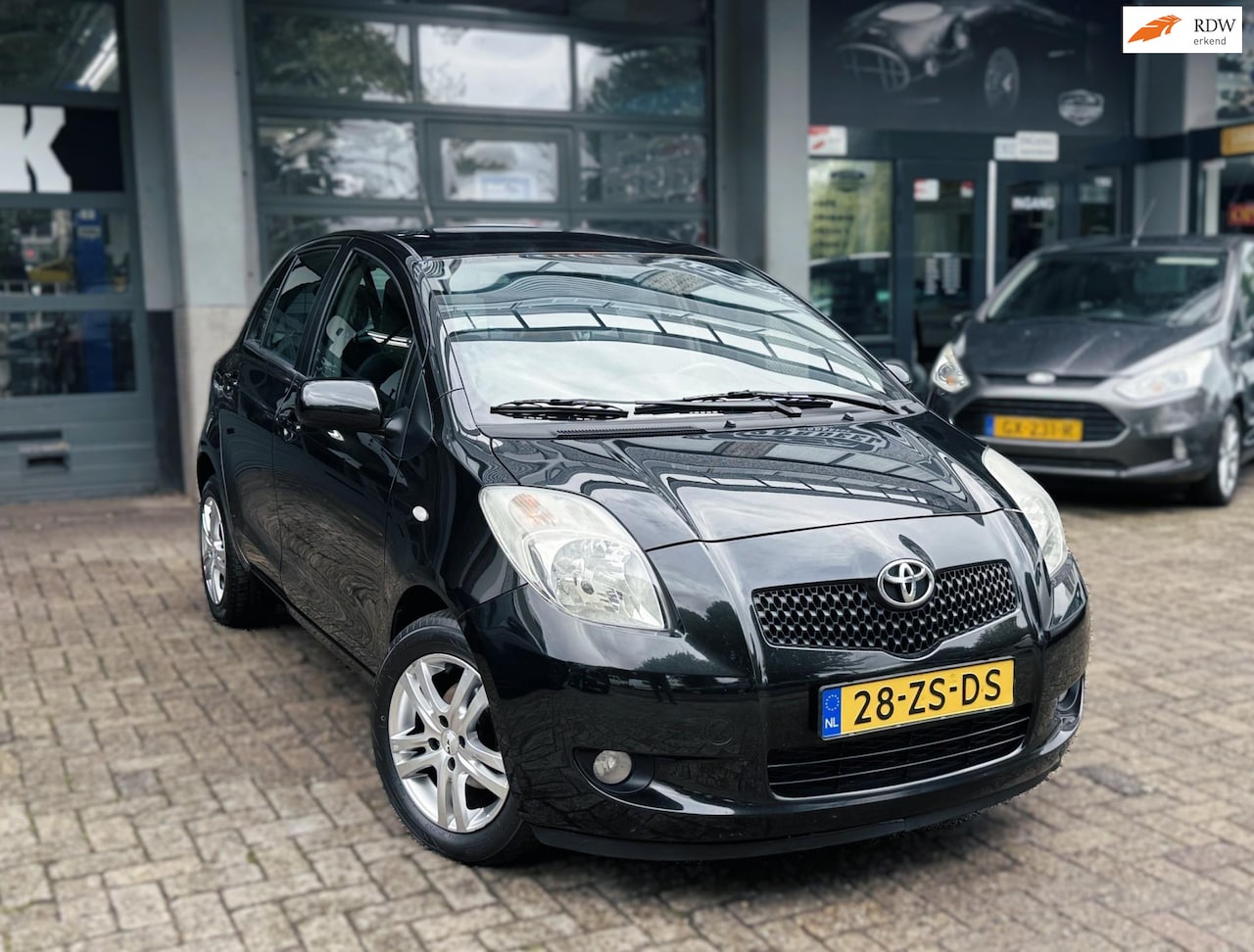 Toyota Yaris - 1.3 VVTi Sol | AIRCO | ELEK.RAMEN | APK. - AutoWereld.nl