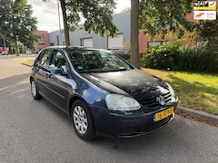 Volkswagen Golf - 1.6 FSI Comfortline clima 5 drs
