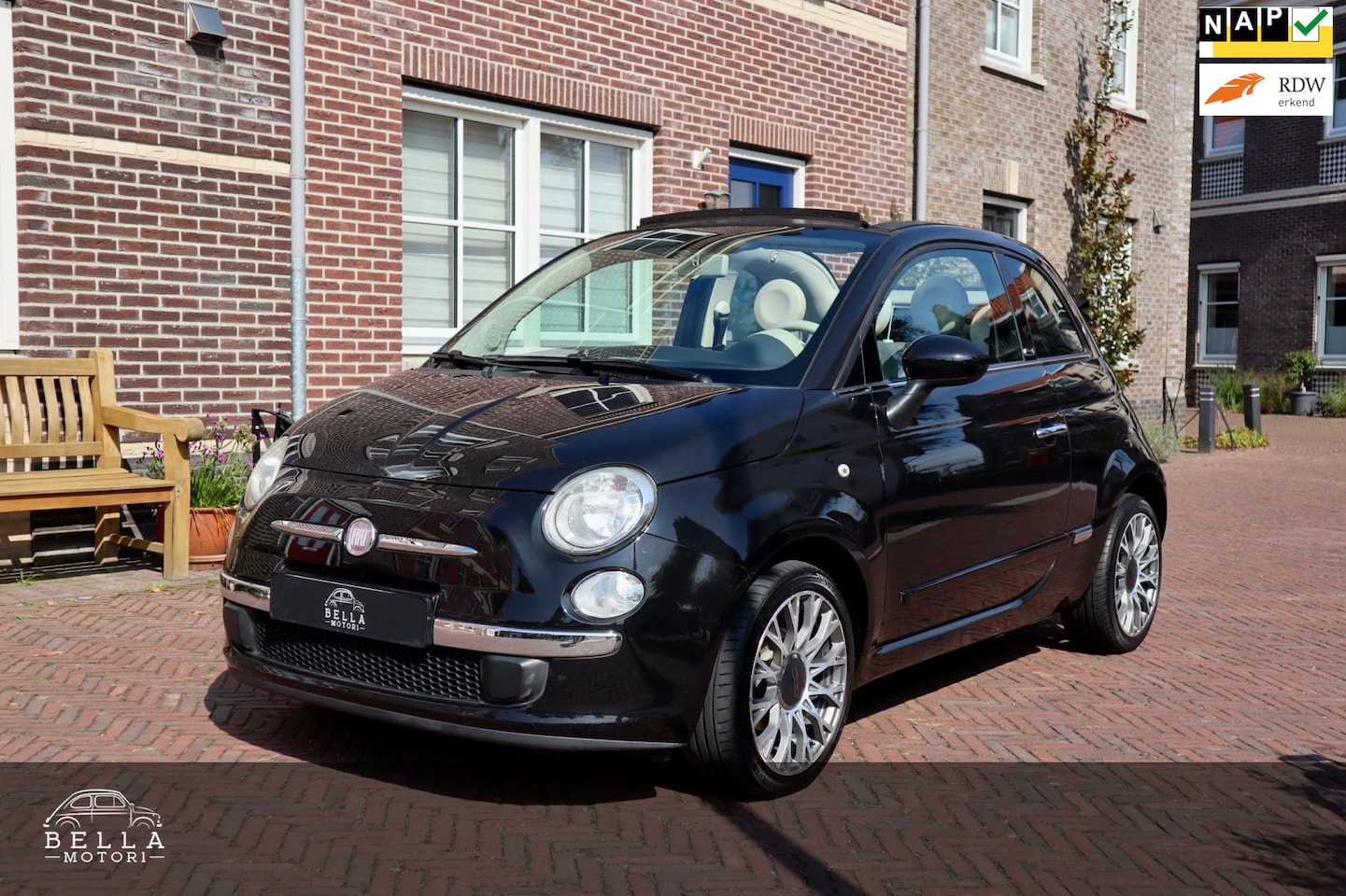 Fiat 500 C - 0.9 TwinAir Lounge | Cabrio | Parkeersensoren | Lichtmetalen velgen | Chrome-pakket | Blue - AutoWereld.nl