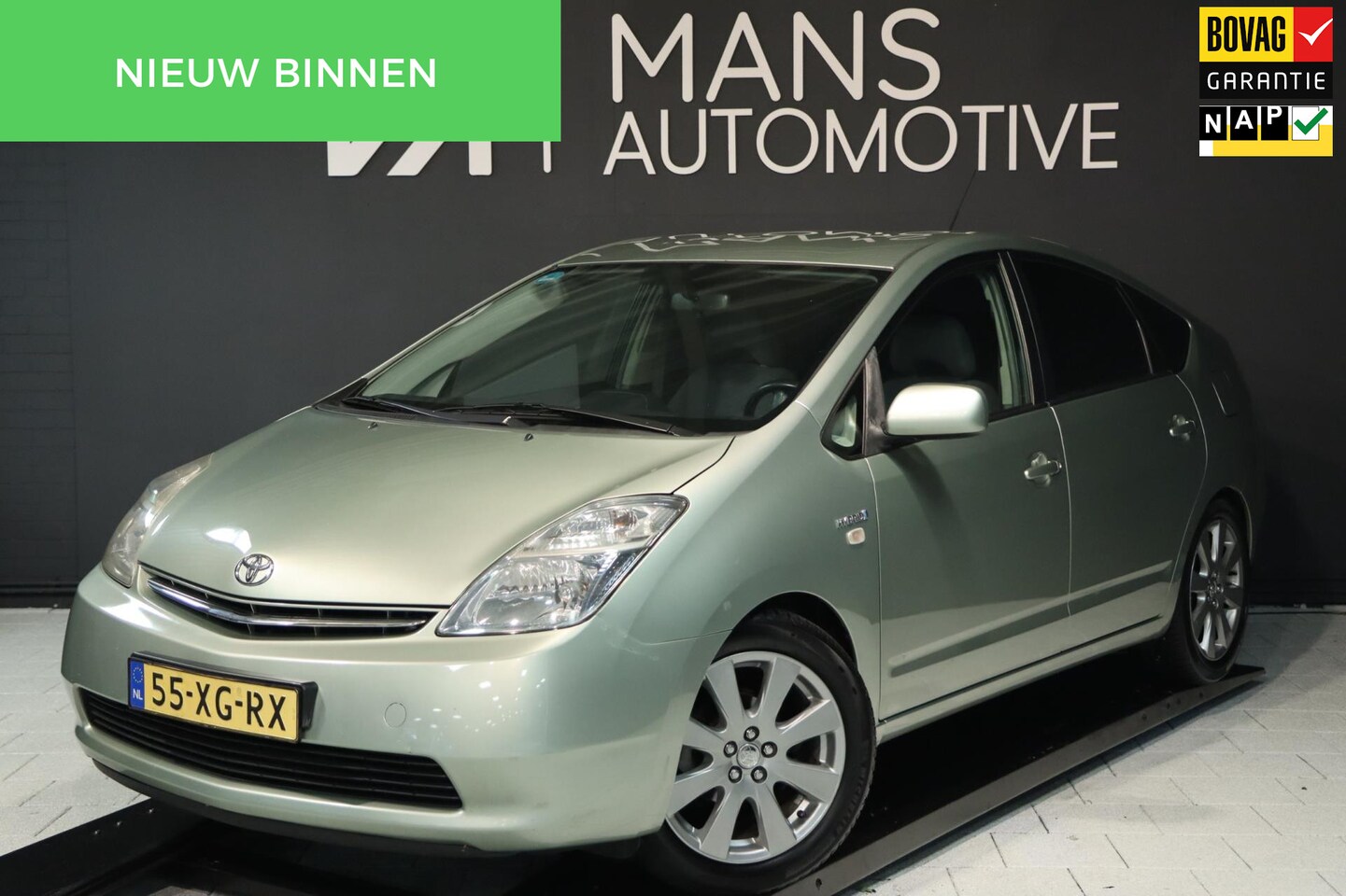 Toyota Prius - 1.5 VVT-i / NAVI / CRUIS / ACCU GETEST / DEALER ONDERHOUD! - AutoWereld.nl