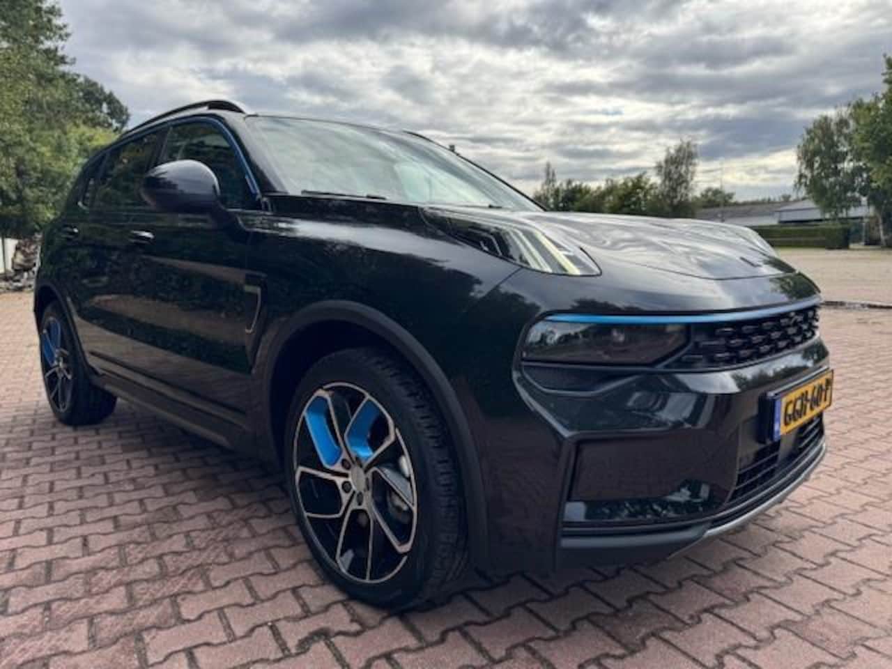 Lynk & Co 01 - 1.5 261PK PANO/360CAM/ACARPLAY/GARANTIE - AutoWereld.nl