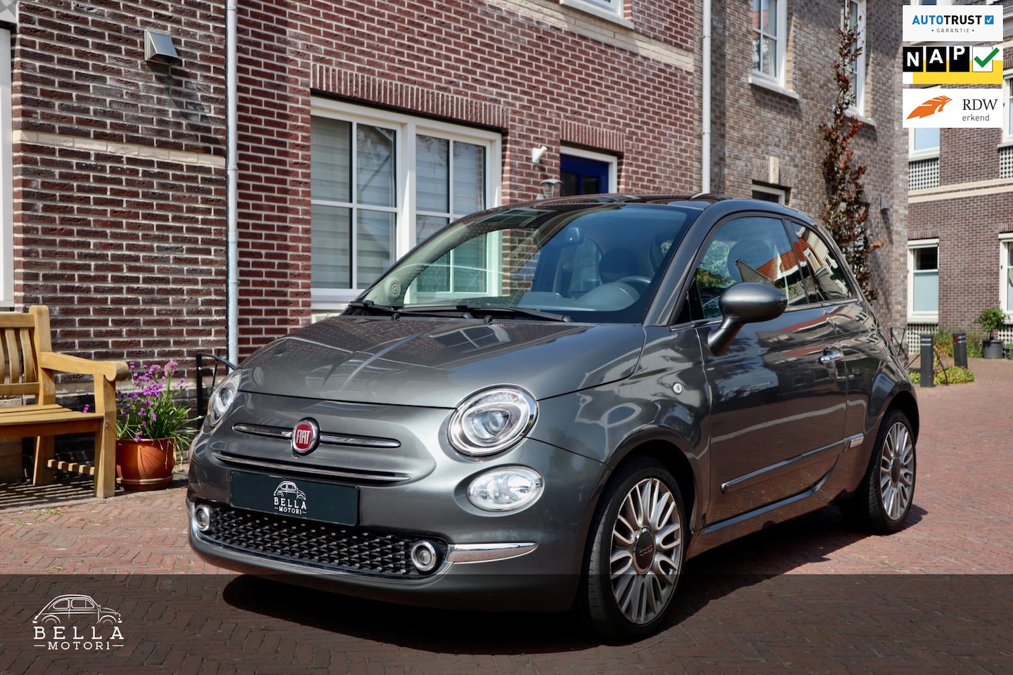 Fiat 500 - 0.9 TwinAir Lounge | Panoramadak | Uconnect navigatie | Parkeersensoren | Lichtmetalen vel - AutoWereld.nl