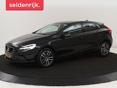 Volvo V40 - 2.0 T2 Momentum | Stoelverwarming | Full LED | Navigatie | Climate control | Parkeerhulp |