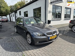 BMW 3-serie Touring - 320i High Executive automaat